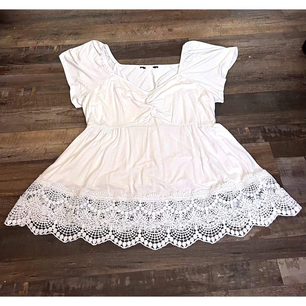 Bloomchic White Solid Tunic Blouse Square Neck Short Sleeve Lace Hem Women L